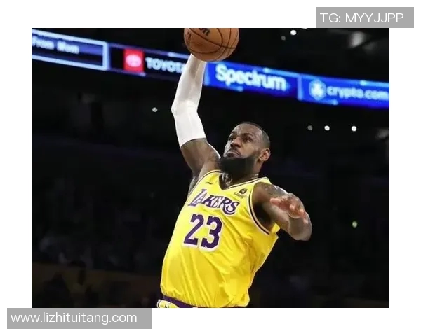 十二星座与足球明星的完美结合探索他们的性格与球场表现之间的奥秘