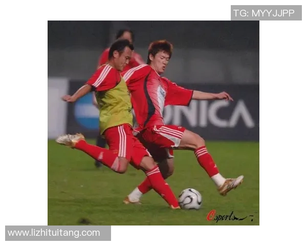 足球明星精彩瞬间大力射门视频集锦带你领略足球魅力与技巧的完美结合 足球明星精彩瞬间大力射门视频集锦带你领略足球魅力与技巧的完美结合