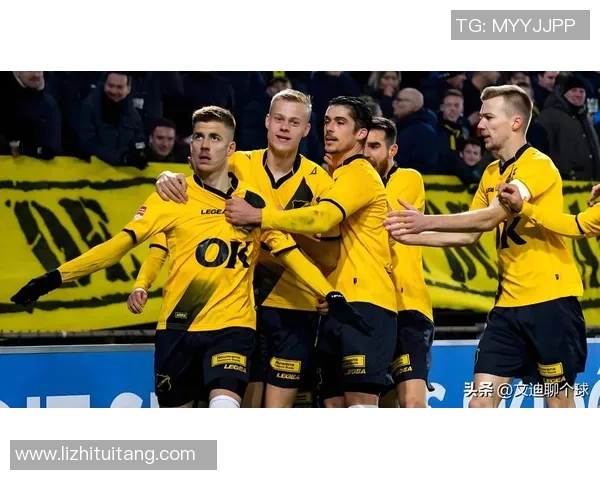 足球明星齐聚一堂激情对决精彩赛事引发全球关注与热议 足球明星齐聚一堂激情对决精彩赛事引发全球关注与热议